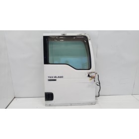 RIGHT FRONT DOOR  MAN TGX...