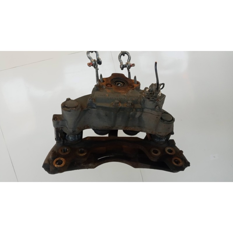 VOLVO truck PINZA POSTERIORE SINISTRA VOLVO truck FM 9 usato