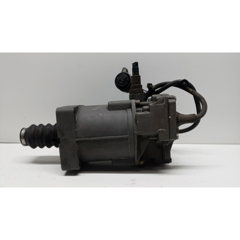 VOLVO truck PUMP CLUTCH VOLVO truck FM 9 used