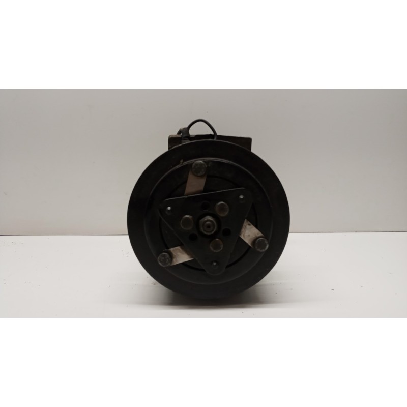 VOLVO truck AIR CONDITIONER COMPRESSOR VOLVO truck FM 9 used