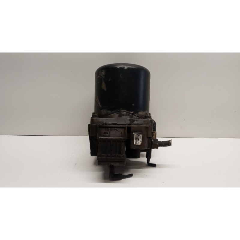 VOLVO truck DRIER BARKESYSTEM  VOLVO truck FM 9 used