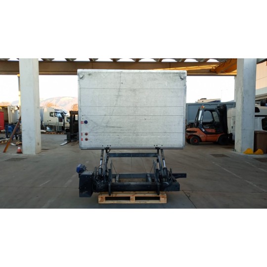 SPONDA IDRAULICA VOLVO truck FL euro 6 usato