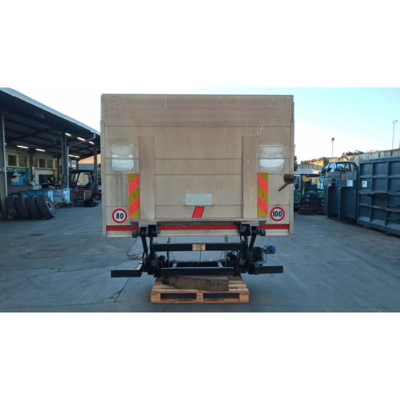 VOLVO truck TAIL LIFT VOLVO truck FL euro 6 used