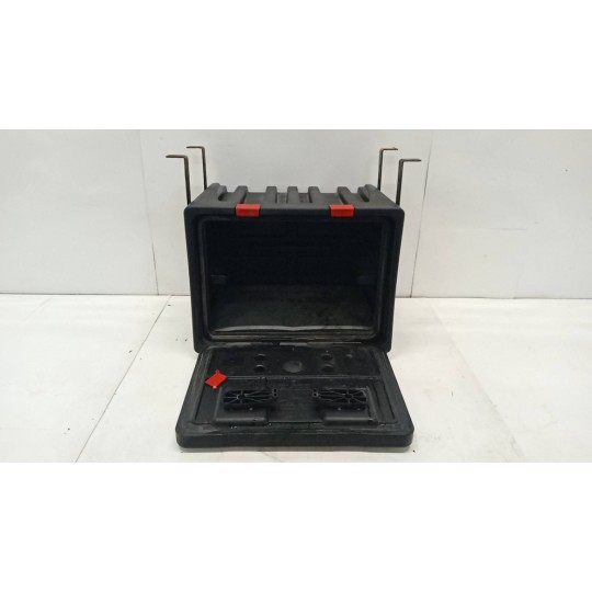 CASSA PORTA ATTREZZI VOLVO truck FL euro 6 usato