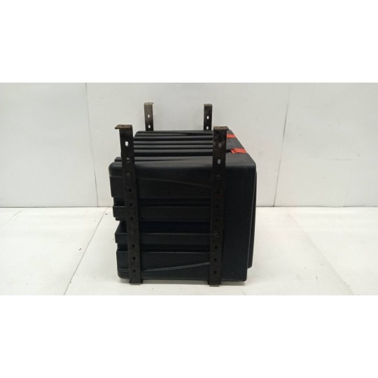 CASSA PORTA ATTREZZI VOLVO truck FL euro 6 usato