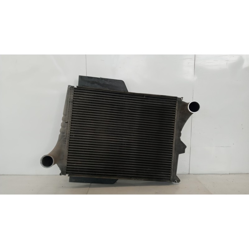 VOLVO truck RADIATORE INTERCOOLERS VOLVO truck FM 9 usato