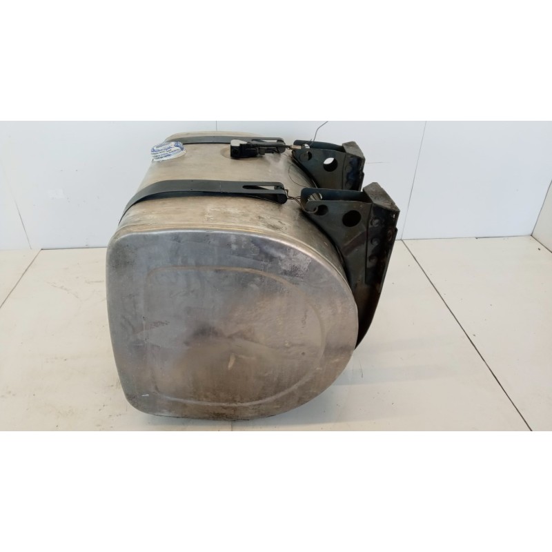 VOLVO truck SERBATOIO CARBURANTE VOLVO truck FM 9 usato