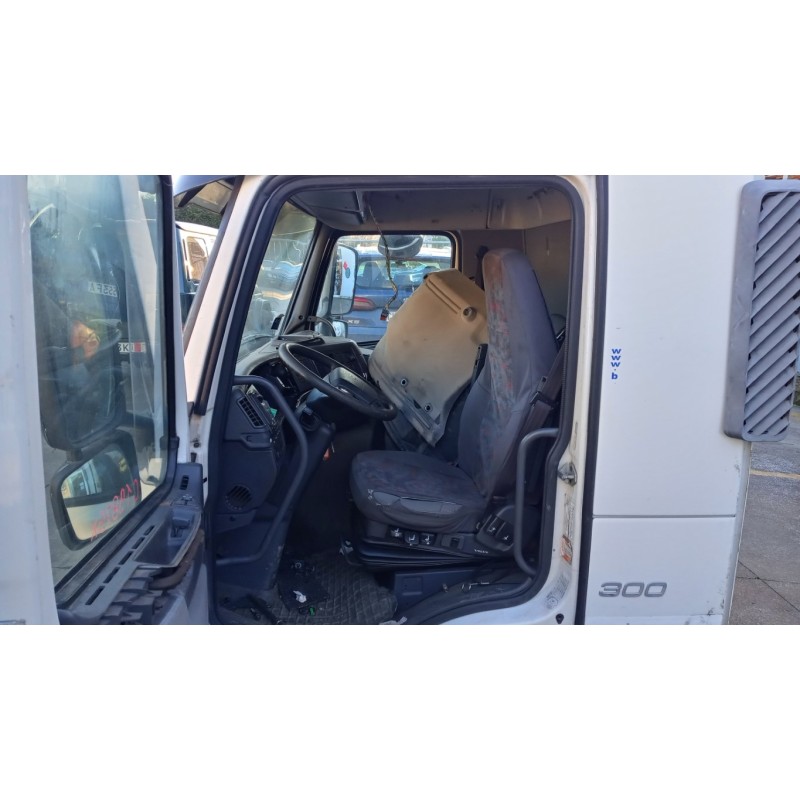 VOLVO truck CABINA VOLVO truck FM 9 usato