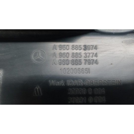 GRIGLIA PARAURTI ANT.DX MERCEDES-BENZ truck Actros euro 6 2014>2021 usato