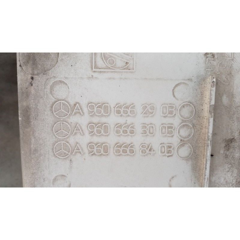 MERCEDES-BENZ truck PEDANA SALITA A/SX MERCEDES-BENZ truck Actros euro 6 2014>2021 usato