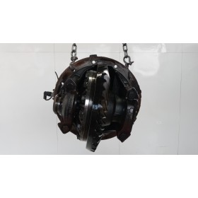 REAR DIFFERENTIAL 
 MAN...