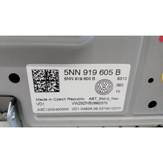 VARIOUS DISPLAY  VOLKSWAGEN T-Roc 2021> used