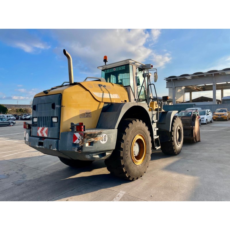 MACCHINE OPERATRICI MACCHINE OPERATRICI PALA LIEBHERR L554 