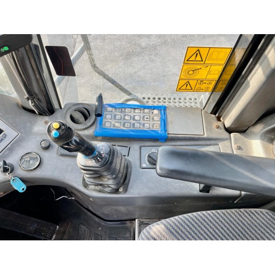 MACCHINE OPERATRICI PALA LIEBHERR L554 