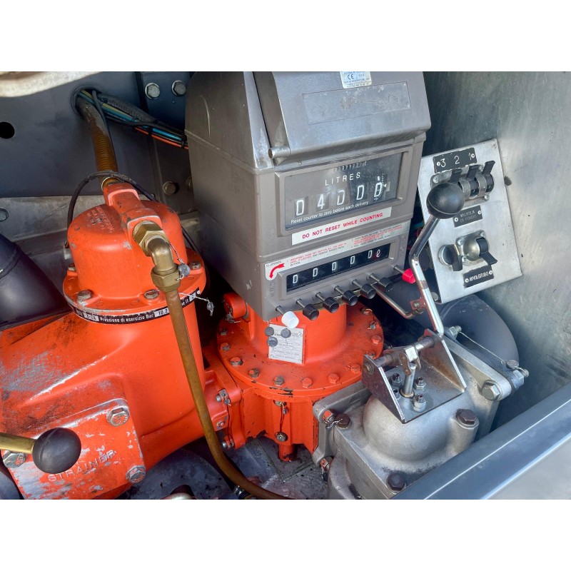 VOLVO truck VOLVO truck FL6 250 CISTERNA