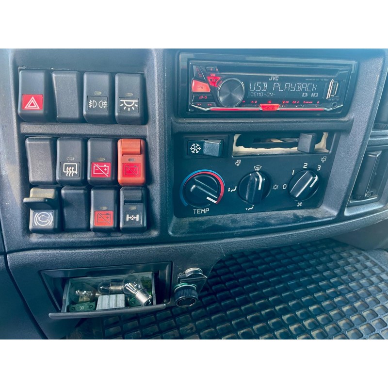 VOLVO truck VOLVO truck FL6 250 CISTERNA