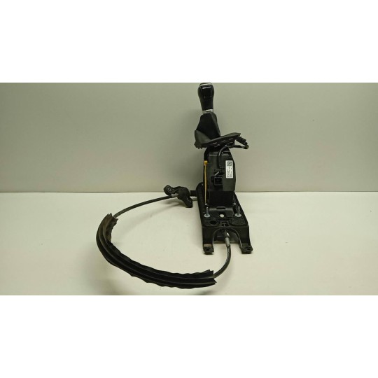 LEVER VOLKSWAGEN T-Roc 2021> used