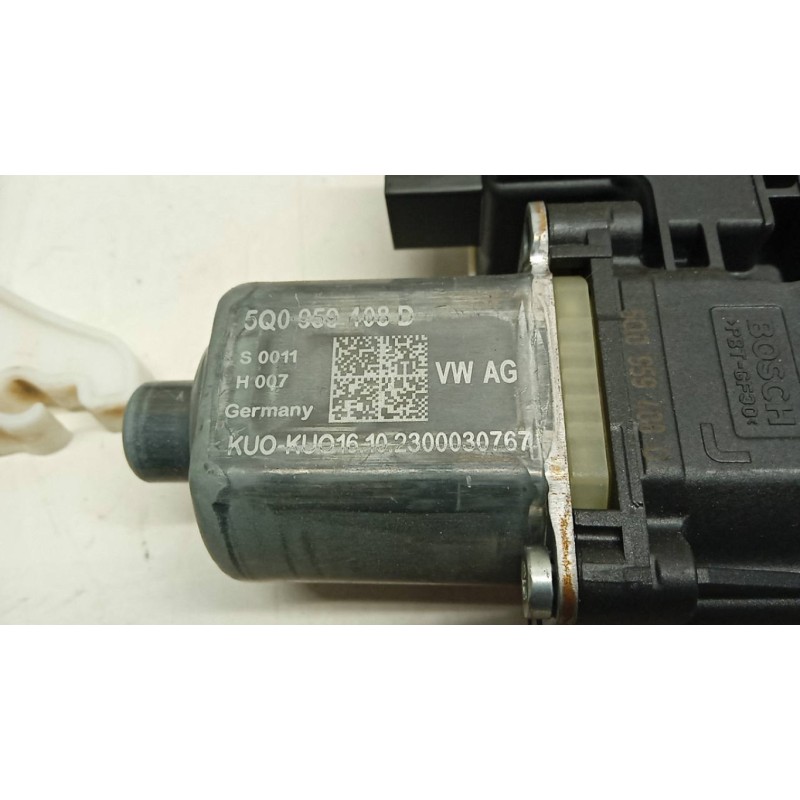 VOLKSWAGEN BACK RIGHT POWERED WINDOWS VOLKSWAGEN T-Roc 2021> used