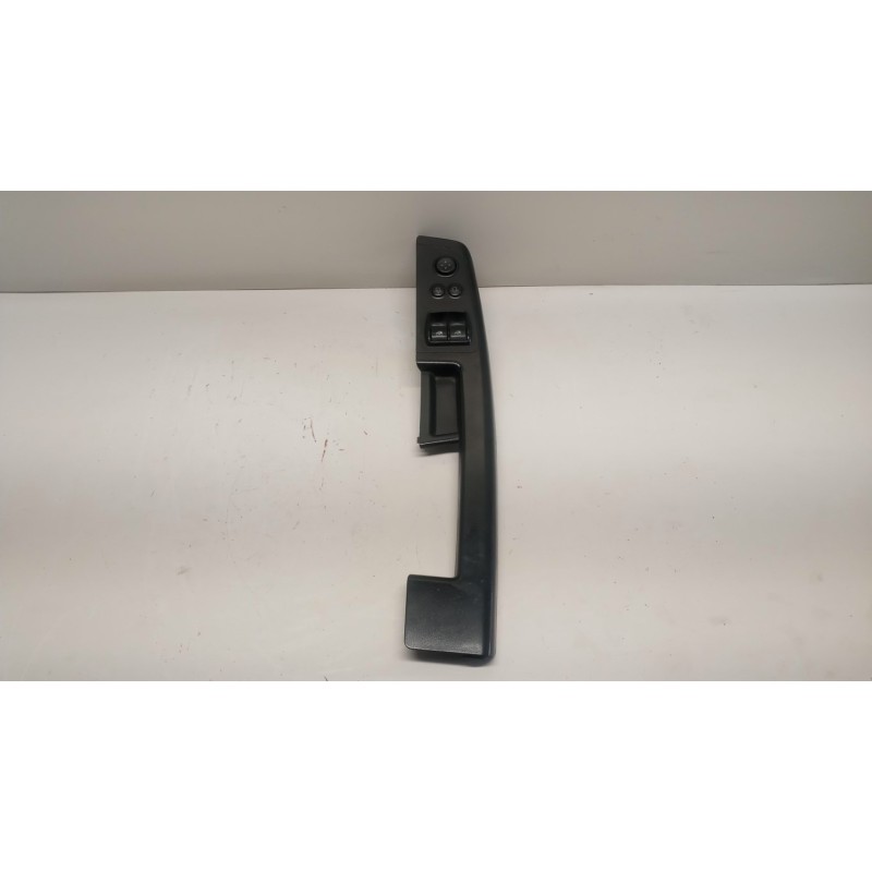 IVECO INTERRUTTORI E PULSANTI ALZAVETRI IVECO Stralis 2013> usato