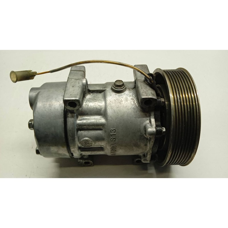 RENAULT truck COMPRESSORE ARIA CONDIZIONATA RENAULT truck Premium 2005>2013 usato