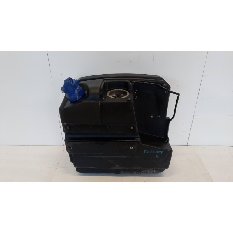 IVECO SERBATOIO ADBLUE IVECO Stralis 2013> usato