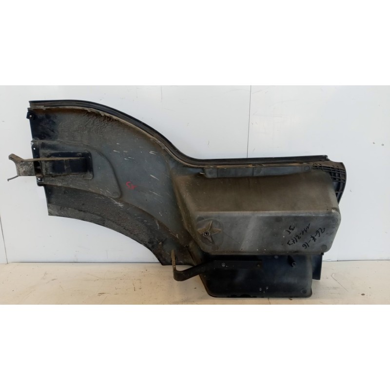 IVECO LEFT FRONT MUDGUARD  IVECO Stralis 2013> used