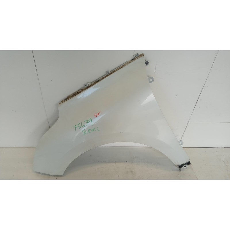 RENAULT LEFT FRONT MUDGUARD  RENAULT Scenic 2016> used