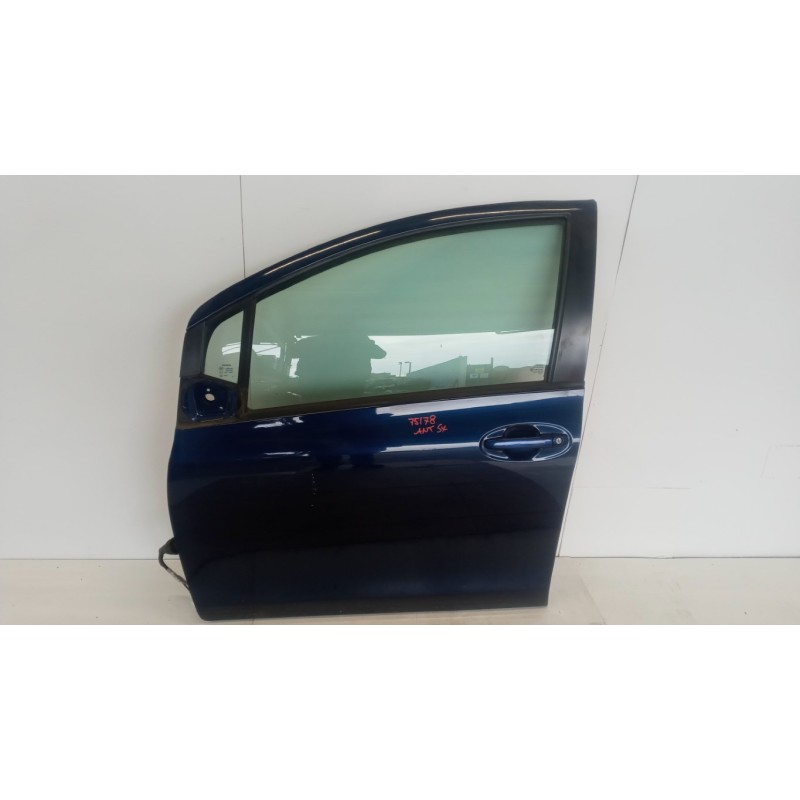 TOYOTA LEFT FRONT DOOR TOYOTA Yaris 2005>2008 used