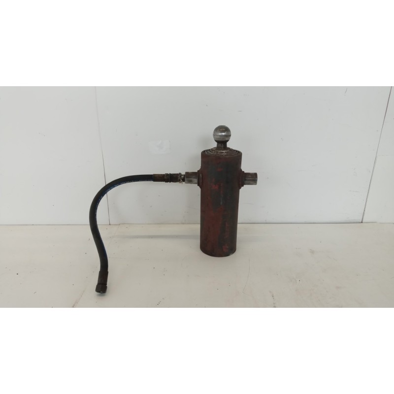 V.I. rimorchi e semi PISTONE RIBALTABILE V.I. rimorchi e semi . usato