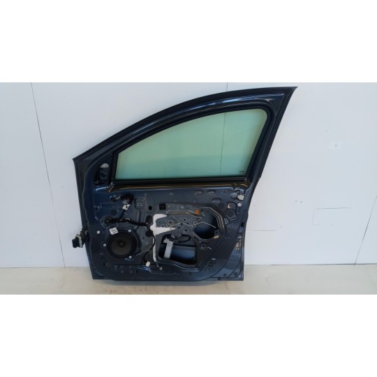 RIGHT FRONT DOOR  DACIA Duster 2021> used