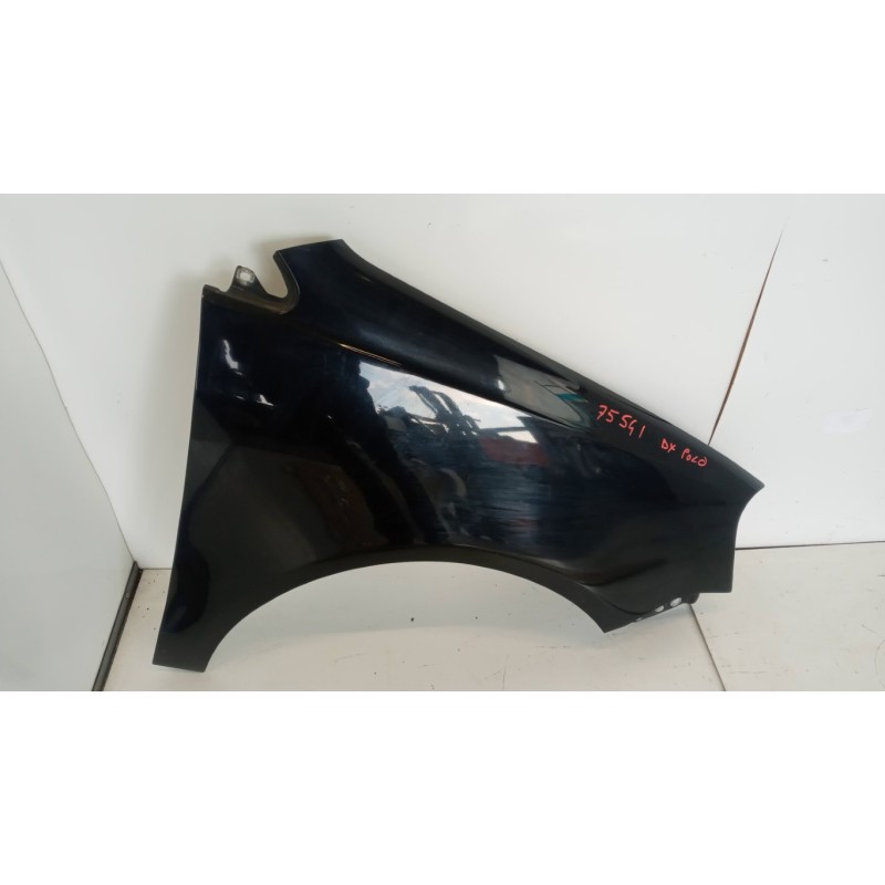 VOLKSWAGEN RIGHT FRONT MUDGUARD  VOLKSWAGEN Polo 2005>2009 used