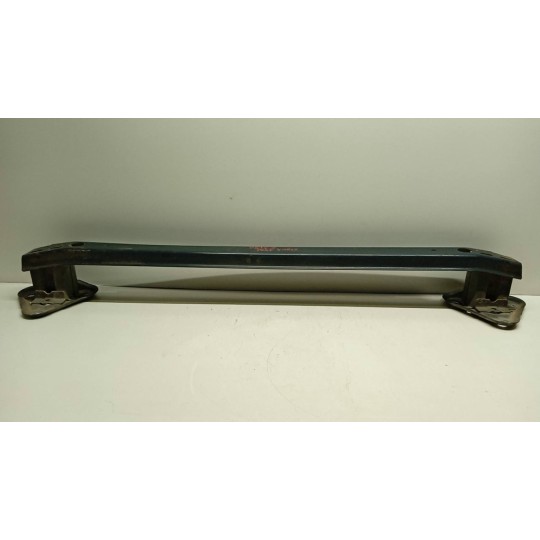 TRAVERSA POSTERIORE PARAURTO TOYOTA Yaris 2005>2008 usato