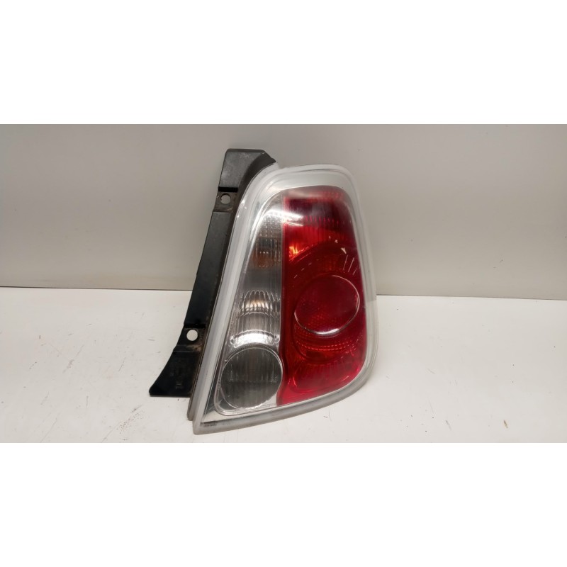 FIAT FARO POSTERIORE ESTERNO DESTRO FIAT F.500 2007>2015 usato