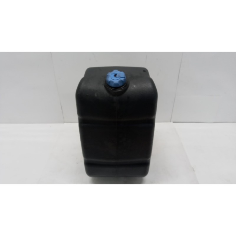 RENAULT truck ADBLUE TANK RENAULT truck T 2014> used