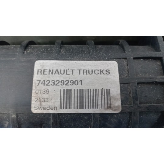 RADIATORE ACQUA RENAULT truck T 2014> usato