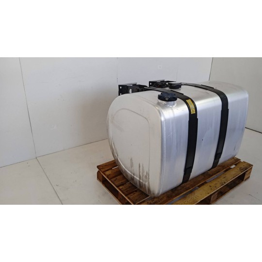 SERBATOIO CARBURANTE RENAULT truck T 2014> usato
