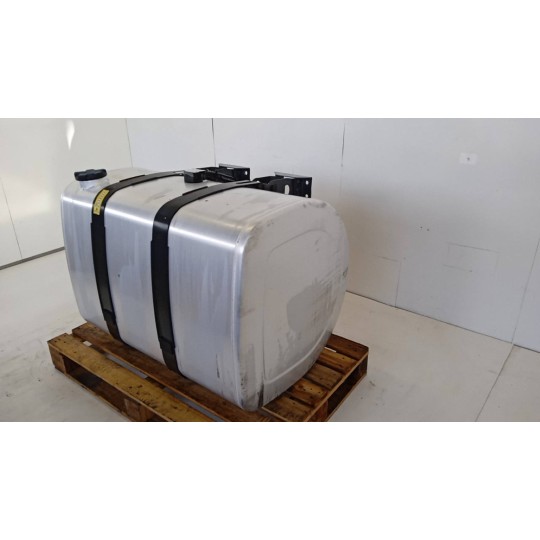 SERBATOIO CARBURANTE RENAULT truck T 2014> usato