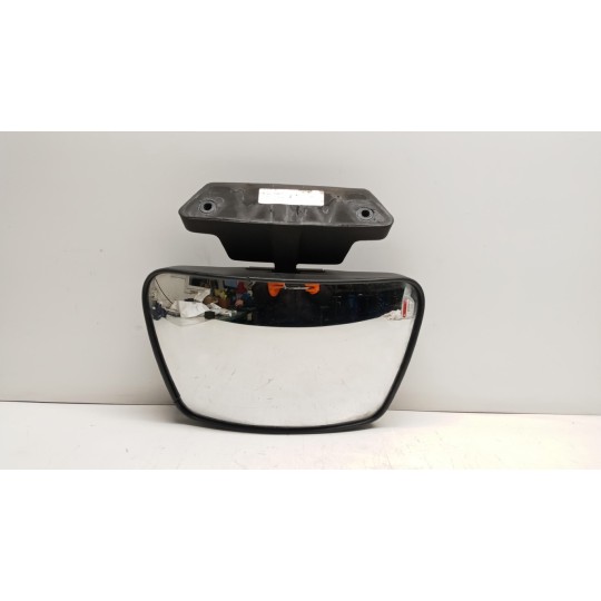 LOOK AT WHEEL MIRROR RENAULT truck T 2014> used