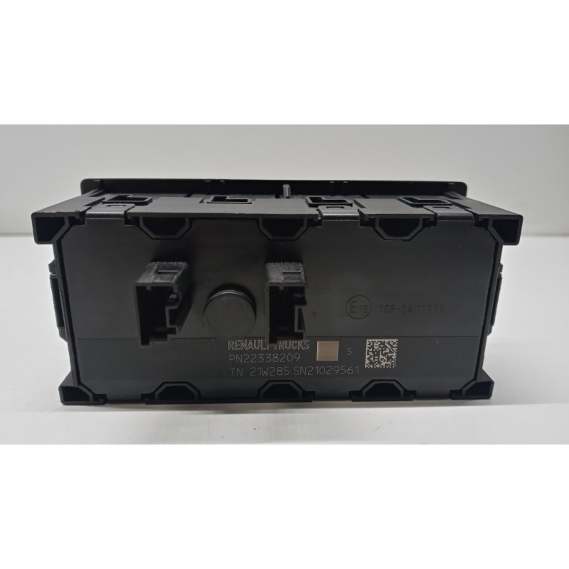 RENAULT truck INTERRUTTORI E PULSANTI ABITACOLO RENAULT truck T 2014> usato
