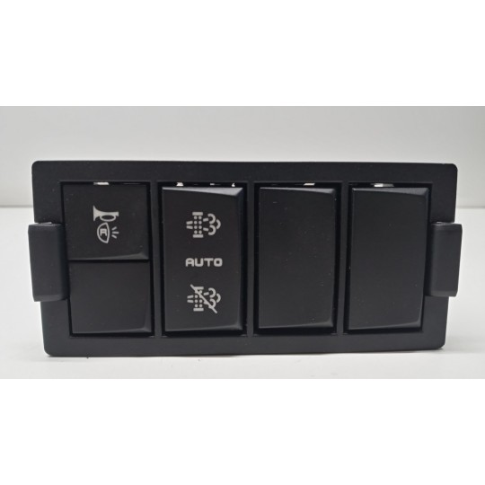 INTERRUTTORI E PULSANTI ABITACOLO RENAULT truck T 2014> usato