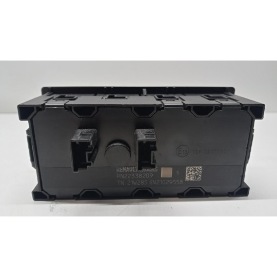 INTERRUTTORI E PULSANTI ABITACOLO RENAULT truck T 2014> usato