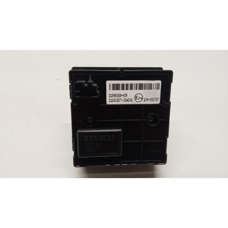 RENAULT truck INTERRUTTORI E PULSANTI ABITACOLO RENAULT truck T 2014> usato