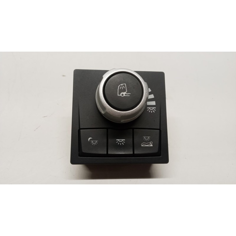 RENAULT truck INTERRUTTORI E PULSANTI ABITACOLO RENAULT truck T 2014> usato