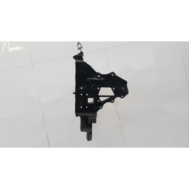 RENAULT truck SUPPORTO PARAURTO RENAULT truck T 2014> usato