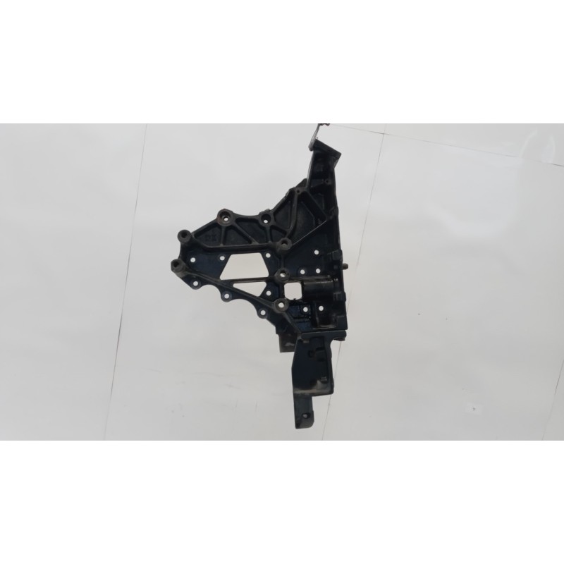 RENAULT truck SUPPORTO PARAURTO RENAULT truck T 2014> usato