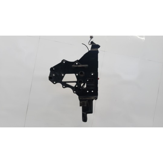 SUPPORTO PARAURTO RENAULT truck T 2014> usato