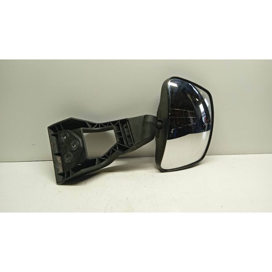 LOOK AT WHEEL MIRROR RENAULT truck T 2014> used