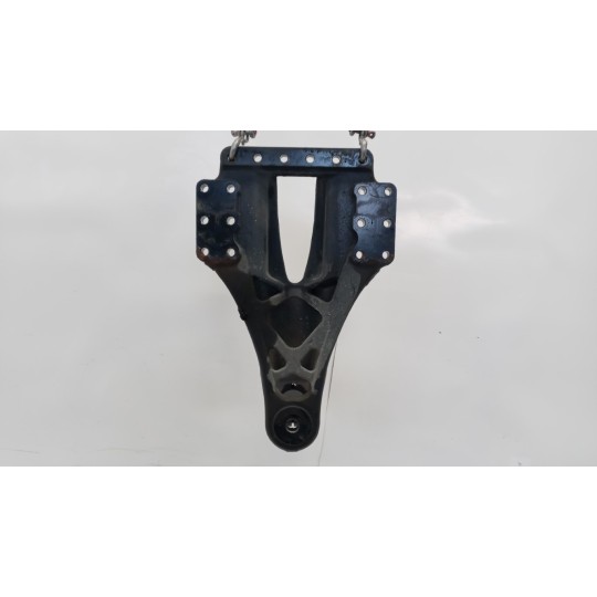 SUPPORTO SOSPENSIONI RENAULT truck T 2014> usato