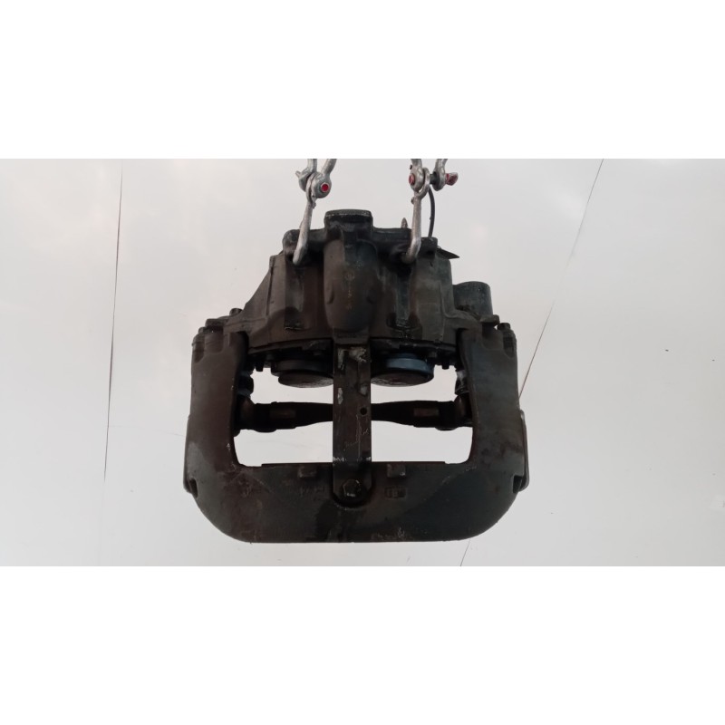 RENAULT truck LEFT FRONT CALIPER BRAKE RENAULT truck T 2014> used