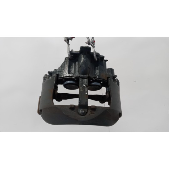 PINZA POSTERIORE SINISTRA RENAULT truck T 2014> usato